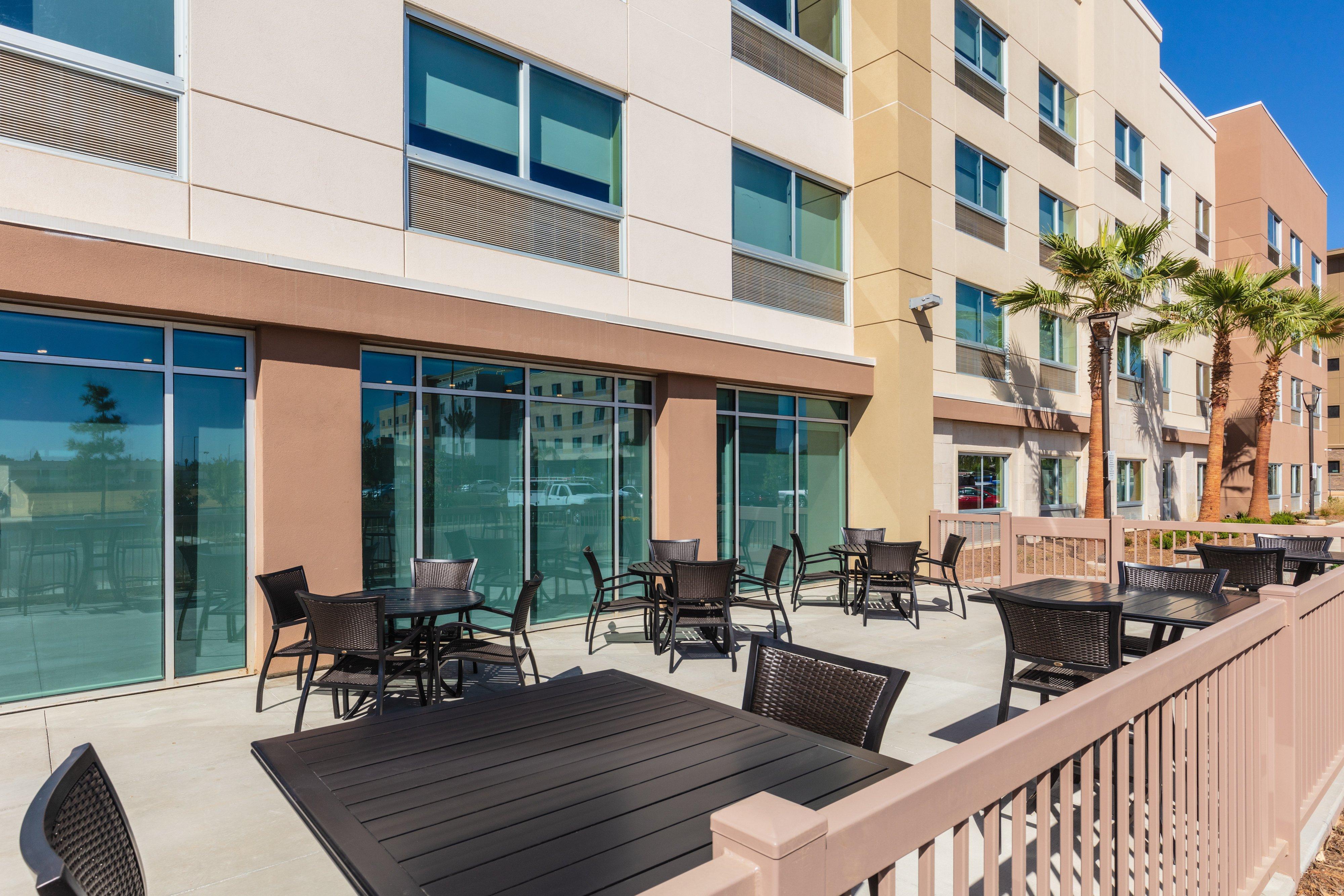 Holiday Inn Express & Suites - Moreno Valley - Riverside By Ihg Exteriör bild