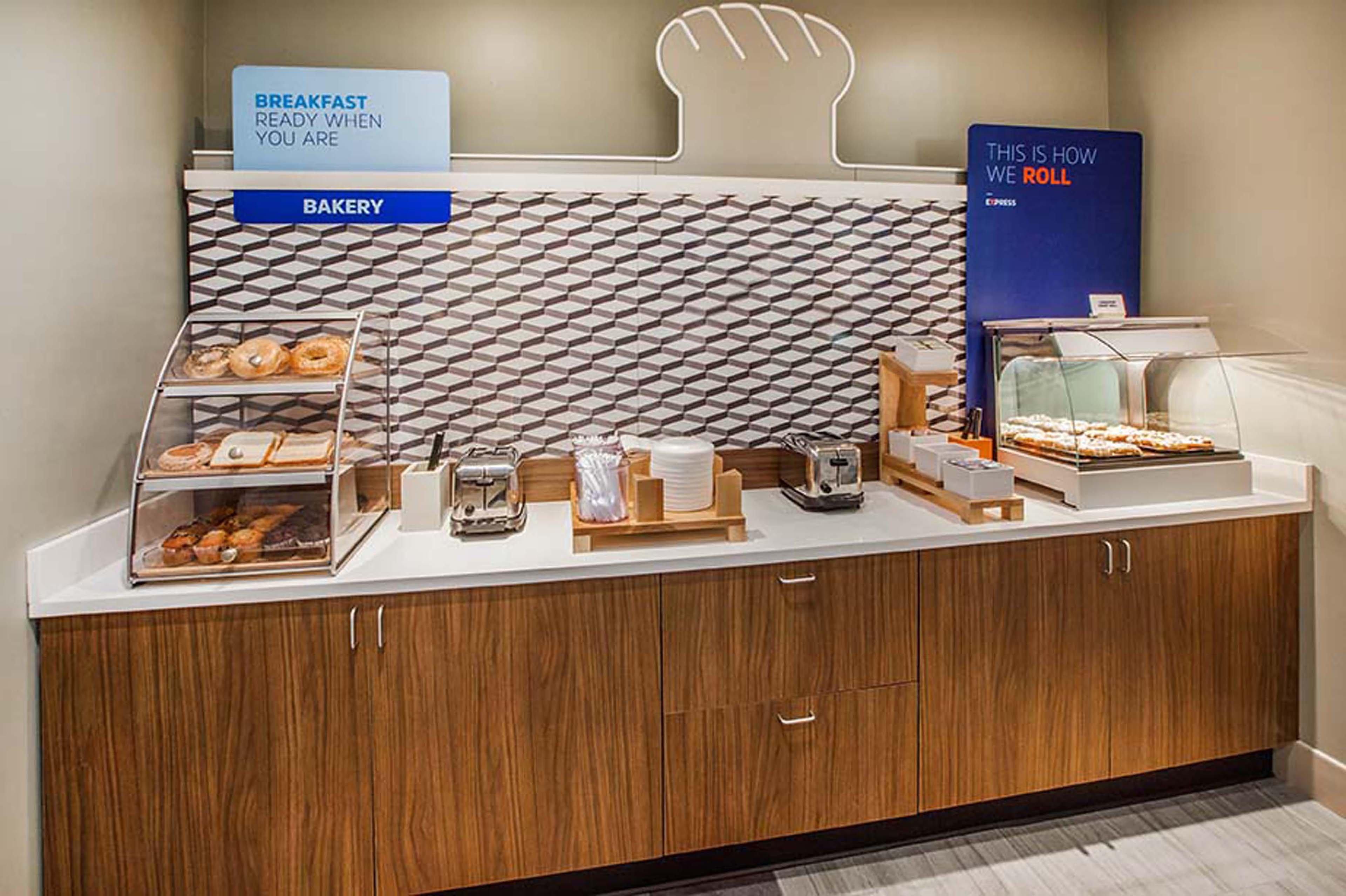 Holiday Inn Express & Suites - Moreno Valley - Riverside By Ihg Exteriör bild