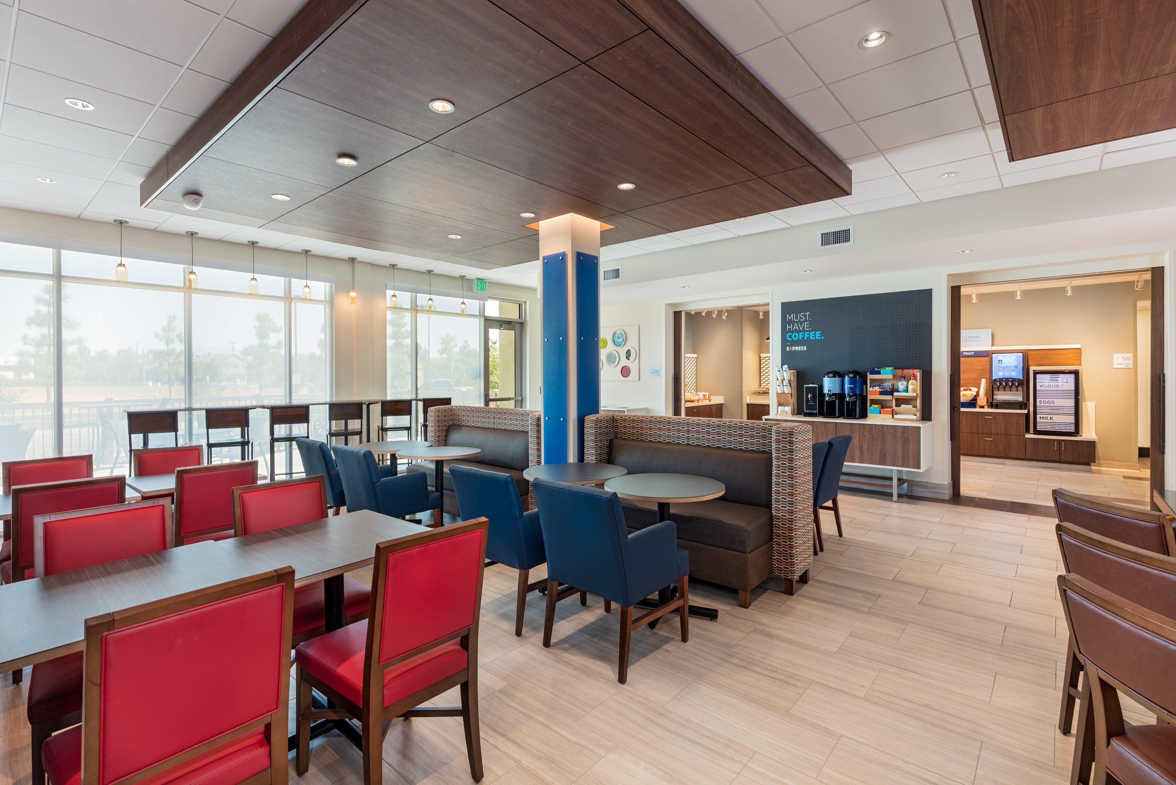 Holiday Inn Express & Suites - Moreno Valley - Riverside By Ihg Exteriör bild